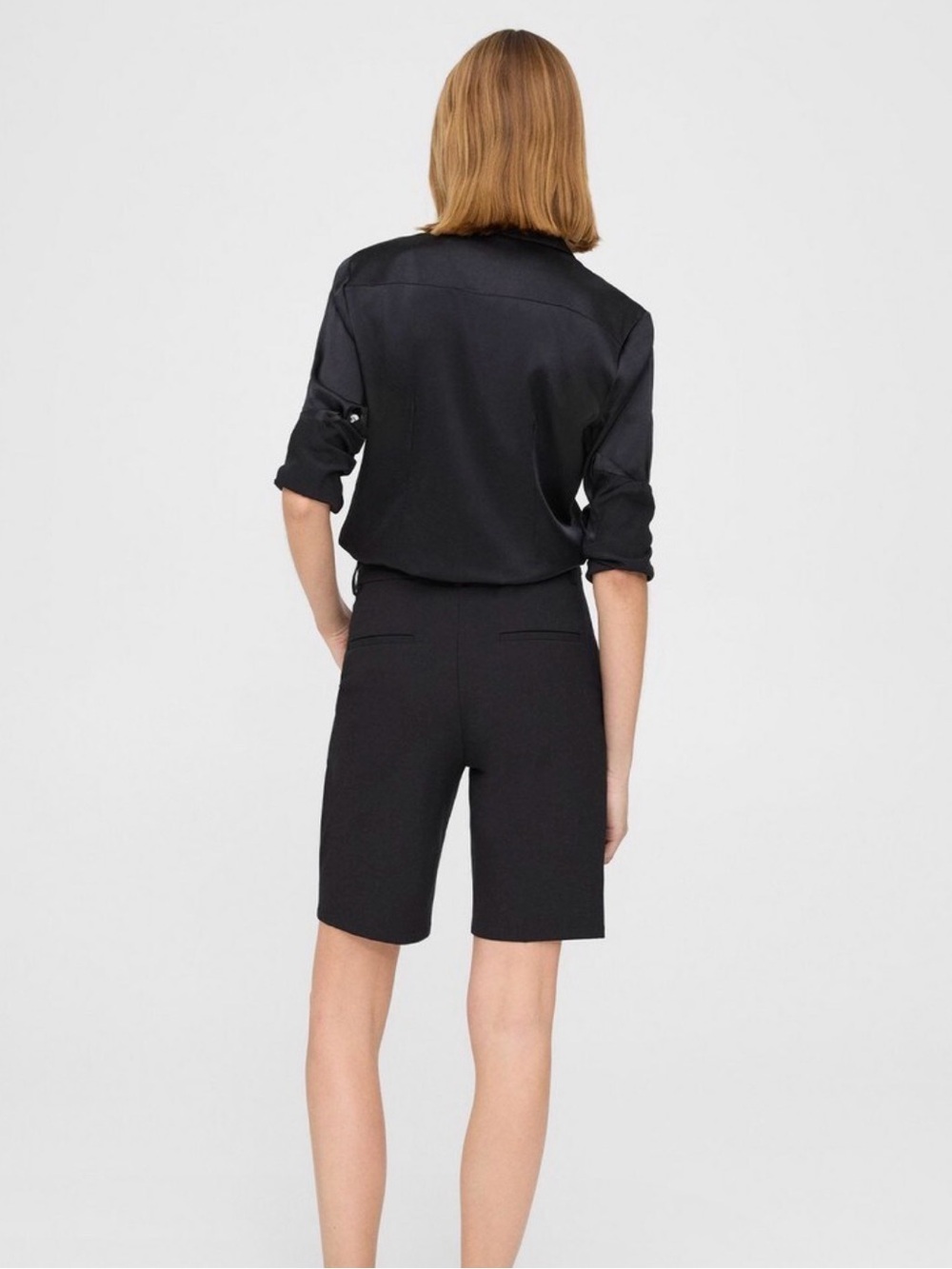 Theory Black Women's Tailored Bermuda Shorts size 2